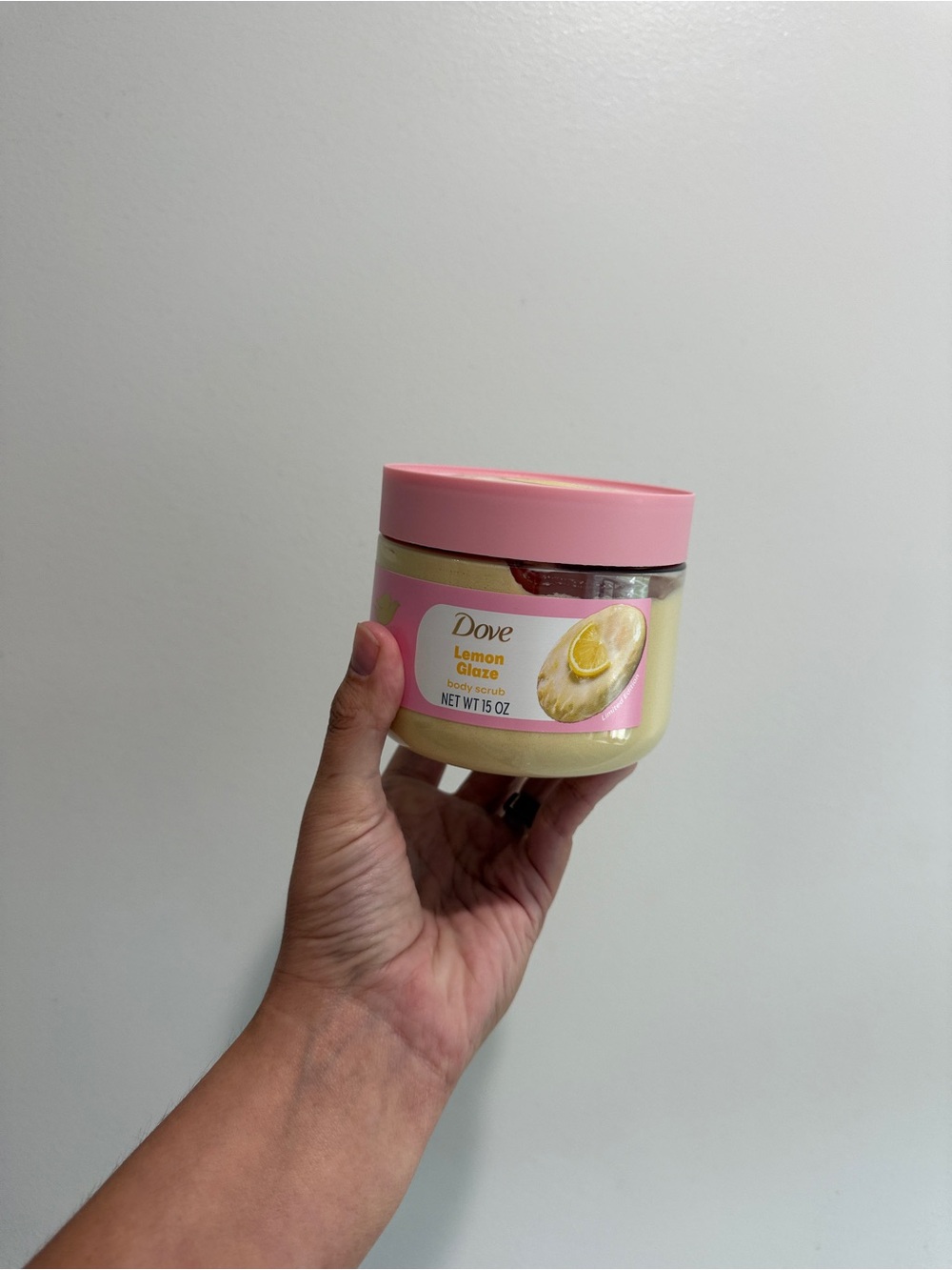 Dove Lemon Glaze Body Scrub - Pink & Cream